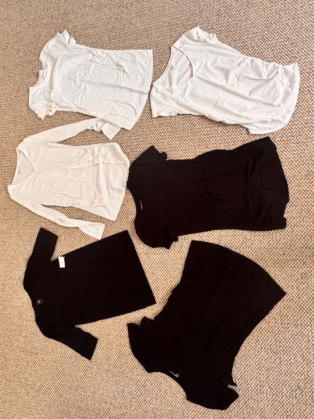 GAP & Old Navy Lot of Maternity Tees and long sleeve tops